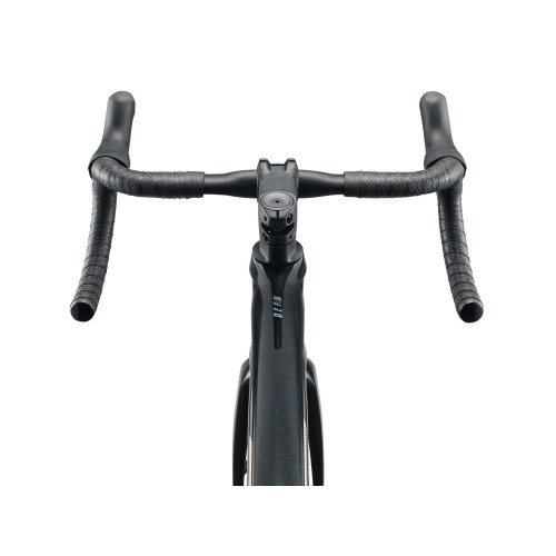 Giant Defy Advanced 2 2026 - rower szosowy endurance