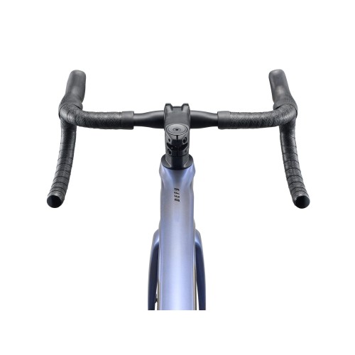 Giant Defy Advanced 1 2026 - rower szosowy endurance