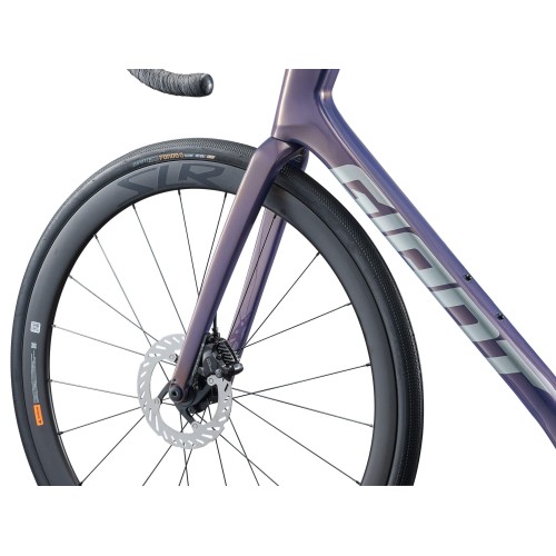 Giant Defy Advanced 0 2026 - lekka i komfortowa szosa endurance