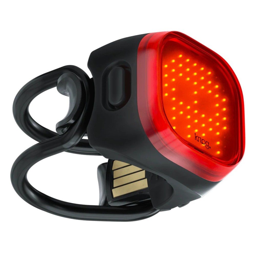 Knog Blinder Mini Skull z widocznym wtykiem USB do ładowania