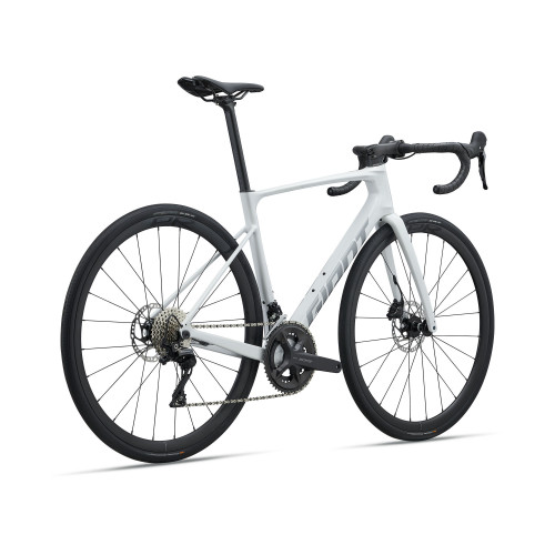 Giant Defy Advanced 2 z profilu